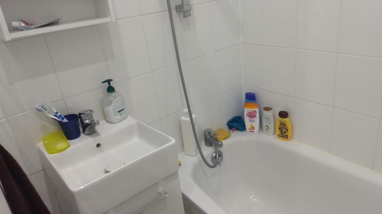 Chez L Habitants Aubervilliers Bagian luar foto